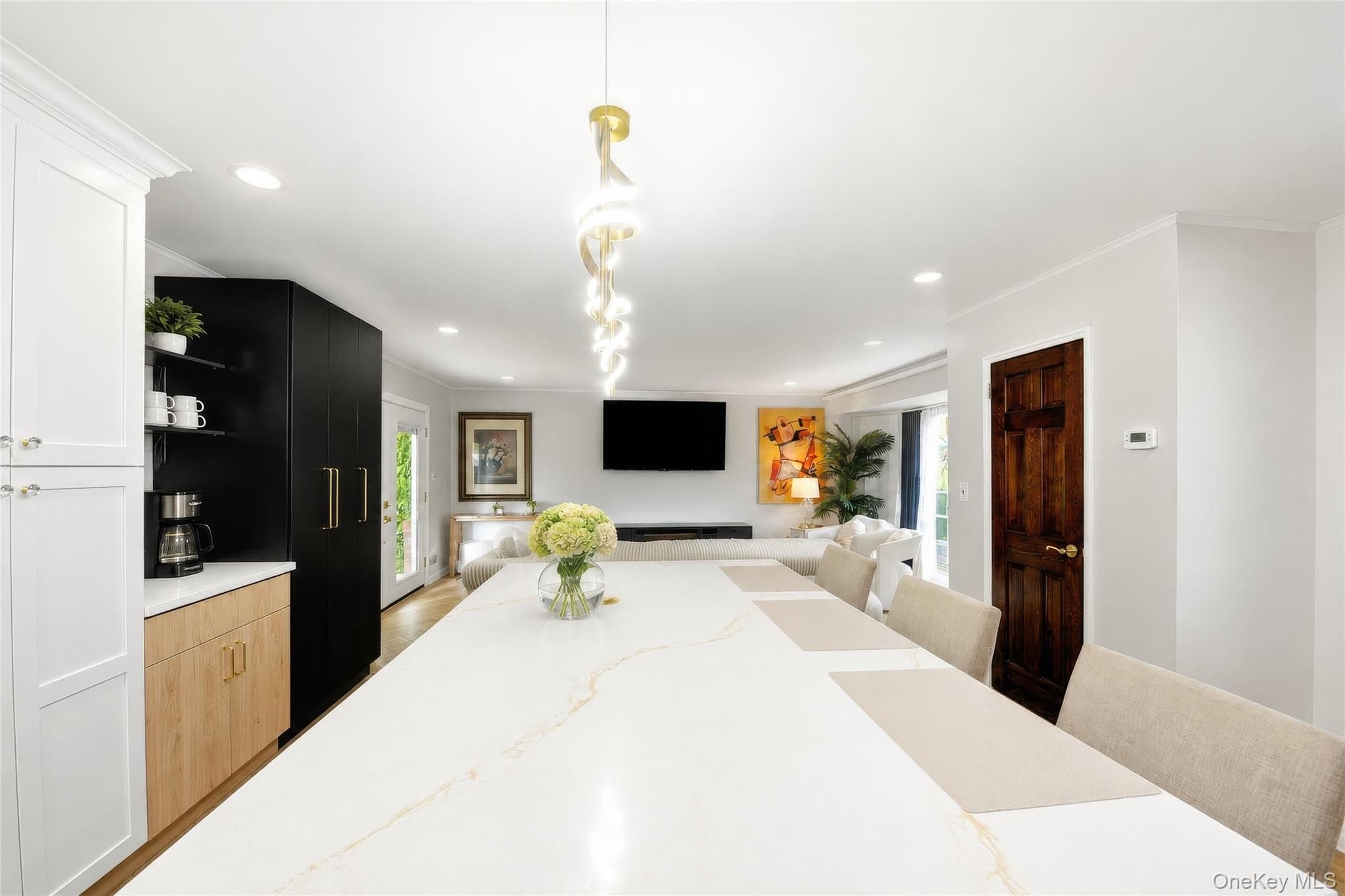 74 Cornell Drive thumbnail 5