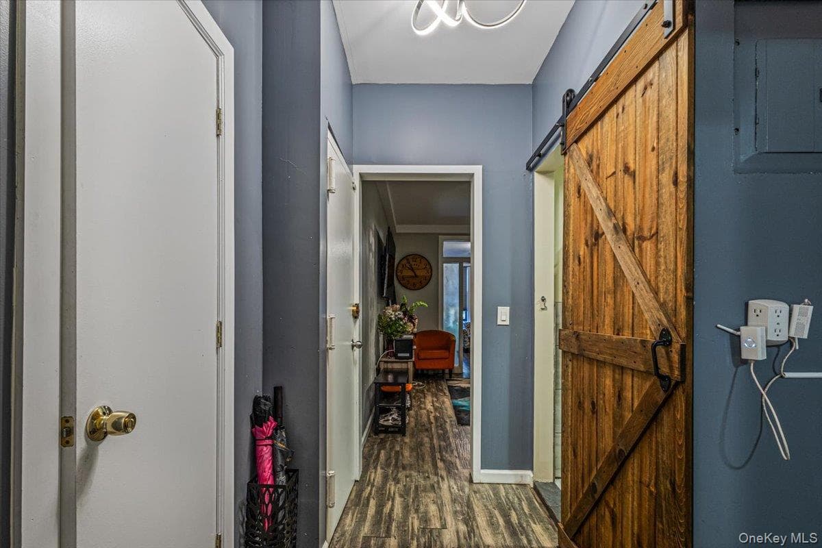 305 Rogers Avenue Unit: 1 thumbnail 6
