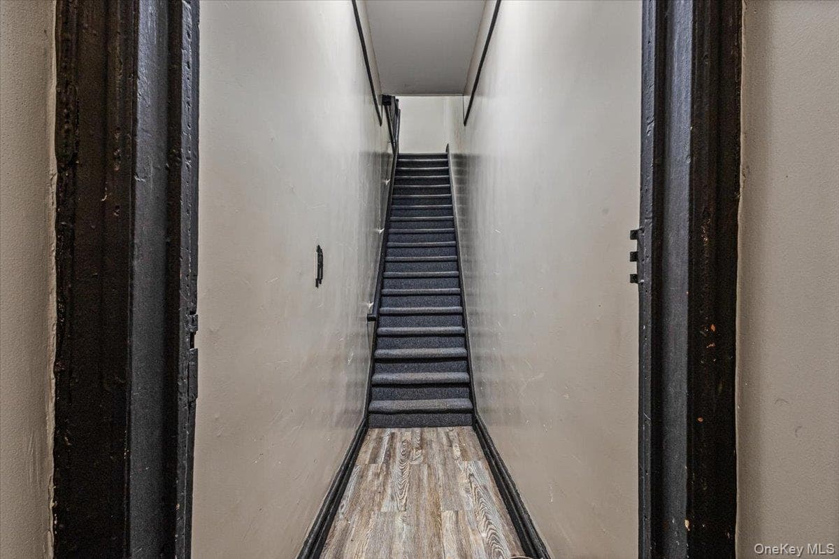 305 Rogers Avenue Unit: 1 thumbnail 4