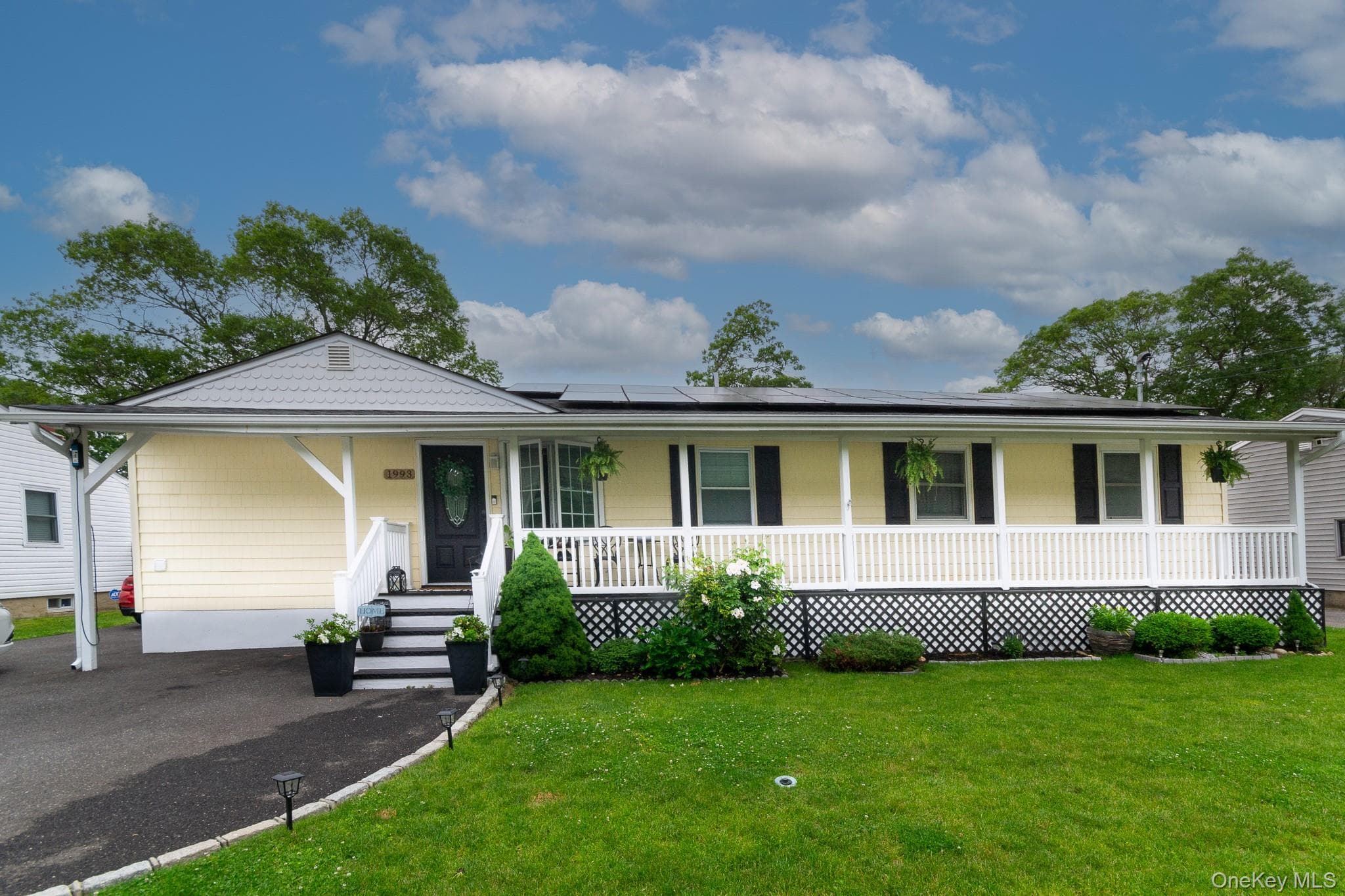 1993 Lincoln Avenue, Holbrook