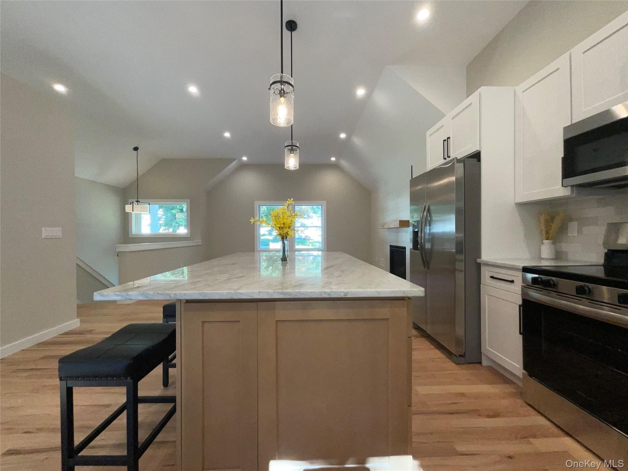 186 Huguenot Drive thumbnail 6