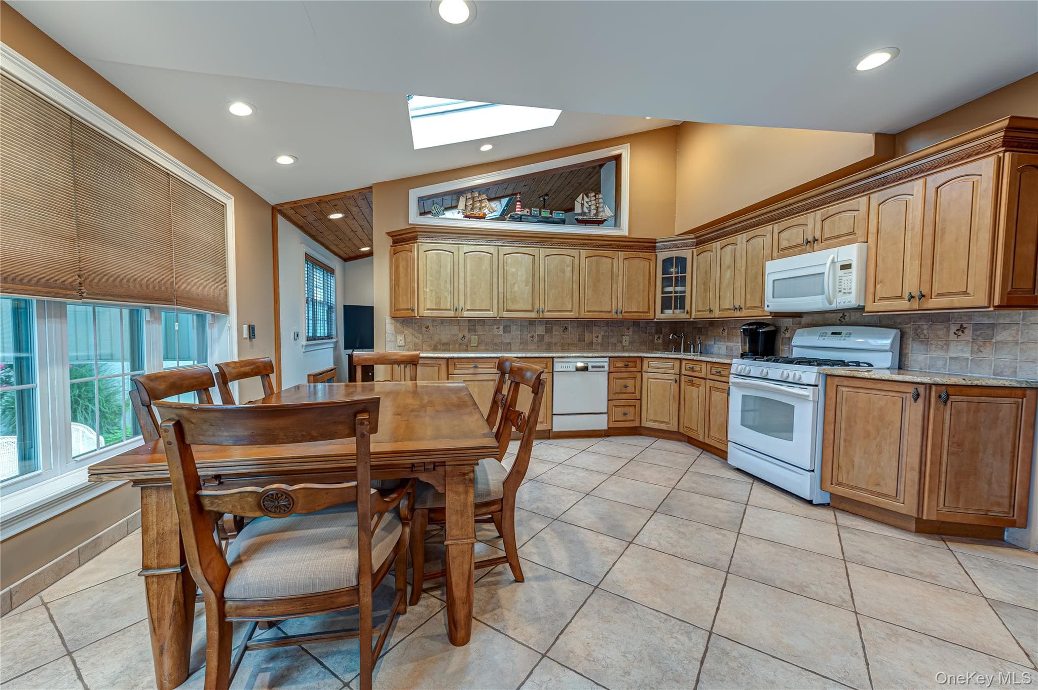 720 Farmers Avenue thumbnail 10