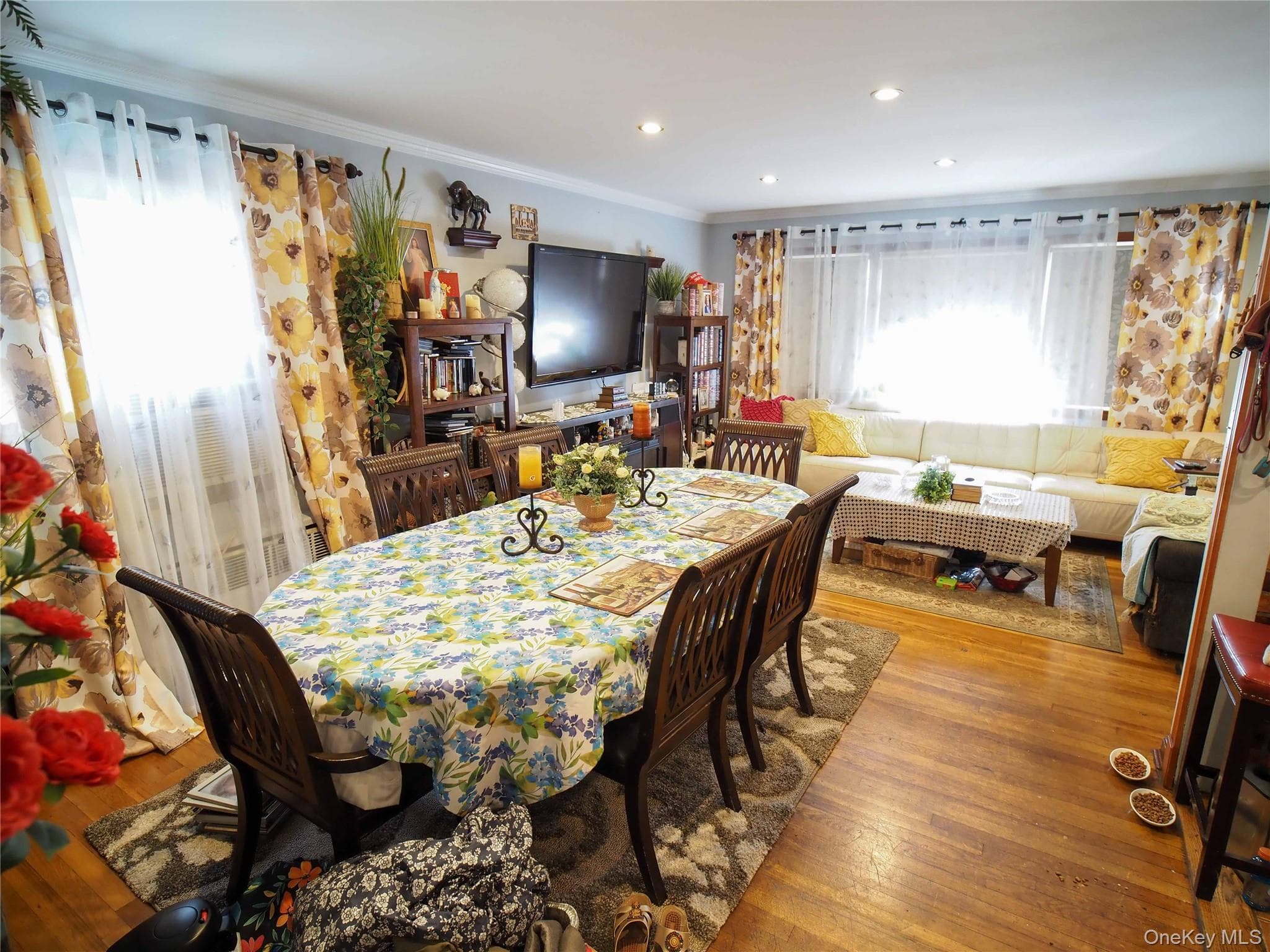 10343 Woodhaven Boulevard thumbnail 3