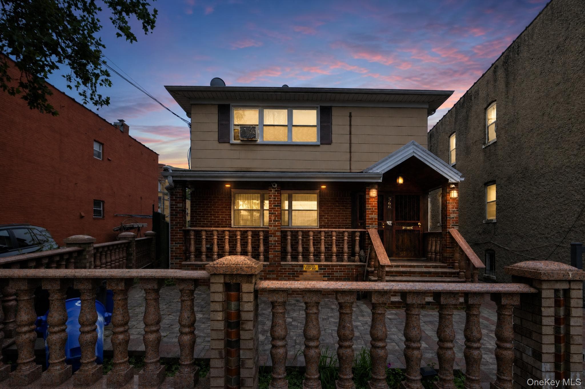 568 Autumn Avenue thumbnail 25