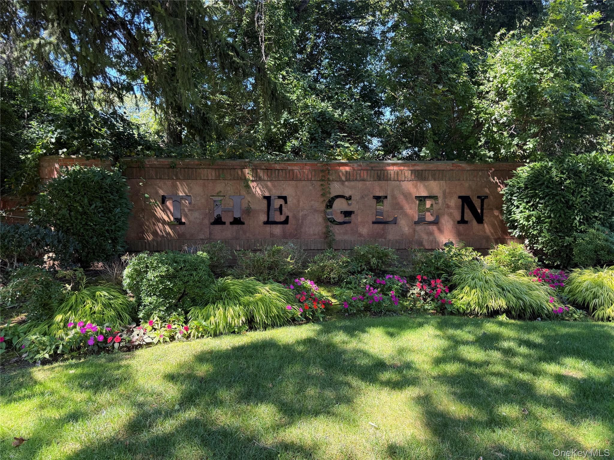 7 Sagaponack Court photo 1