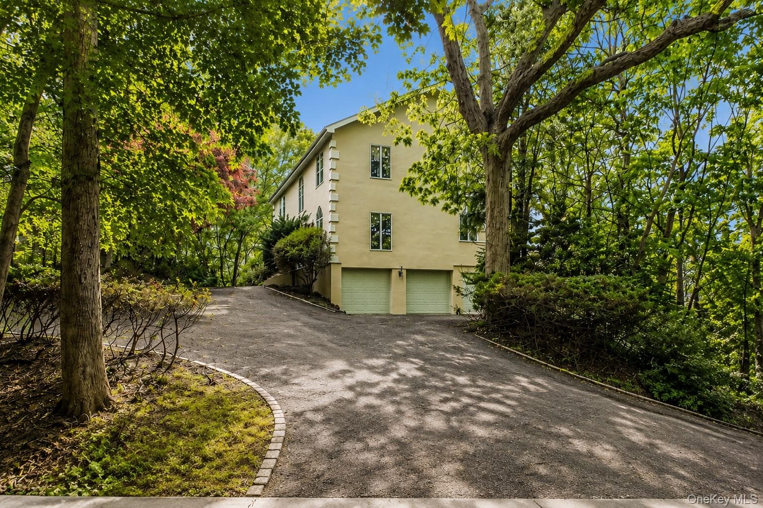 3645 Soundview Avenue thumbnail 9