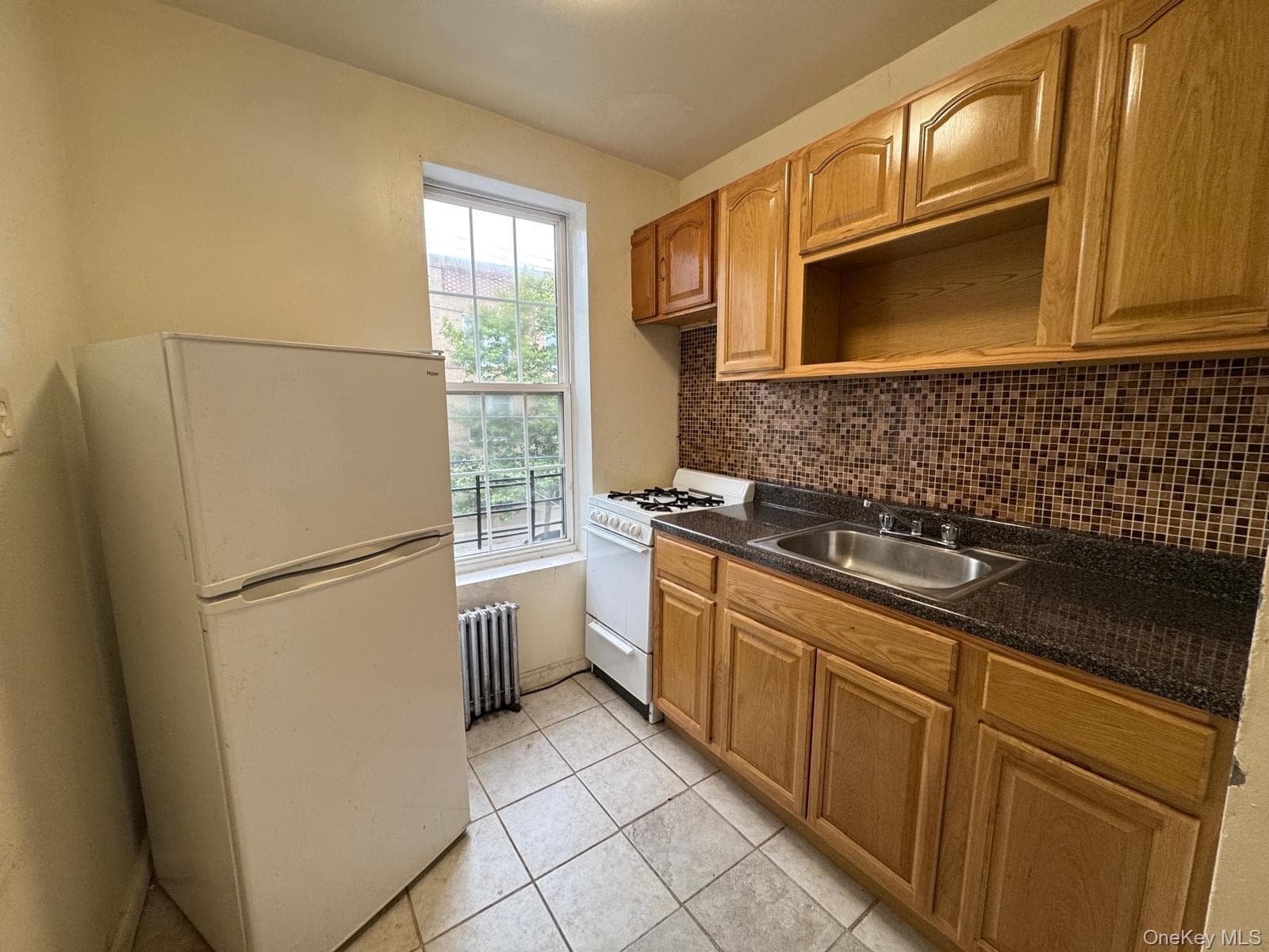 590 Elton Street thumbnail 21