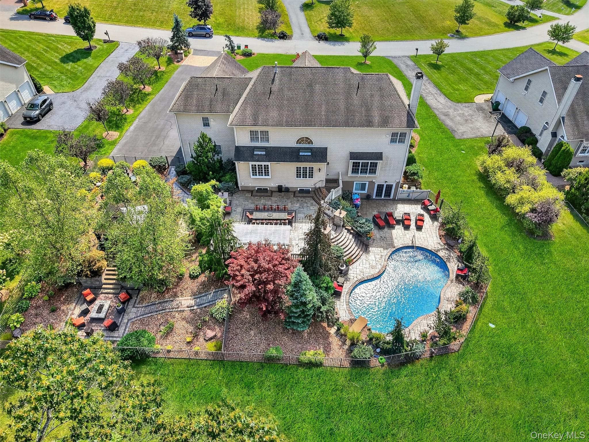 144 Shamrock Hills Drive thumbnail 3