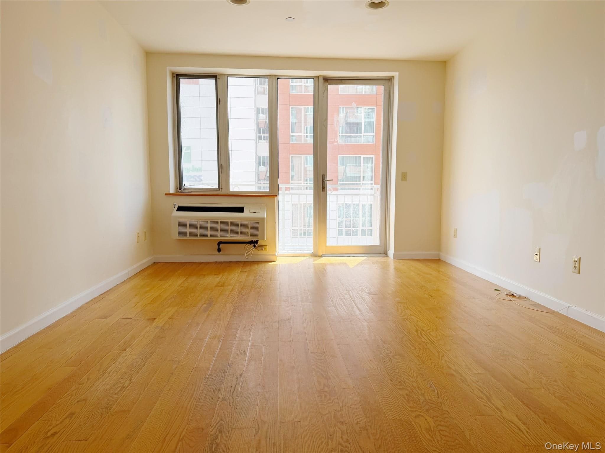 6314 Queens Boulevard Unit: 3E thumbnail 5