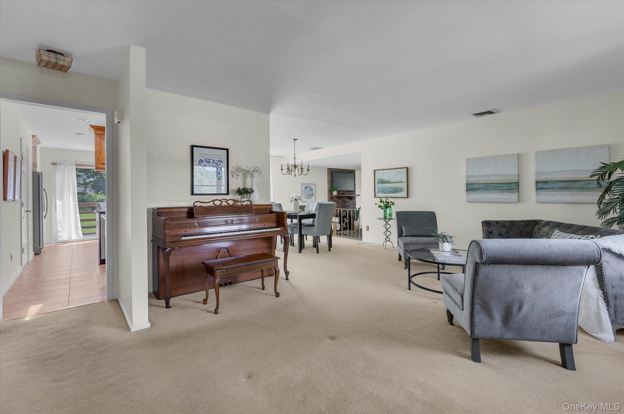 24 Eastover Drive thumbnail 4