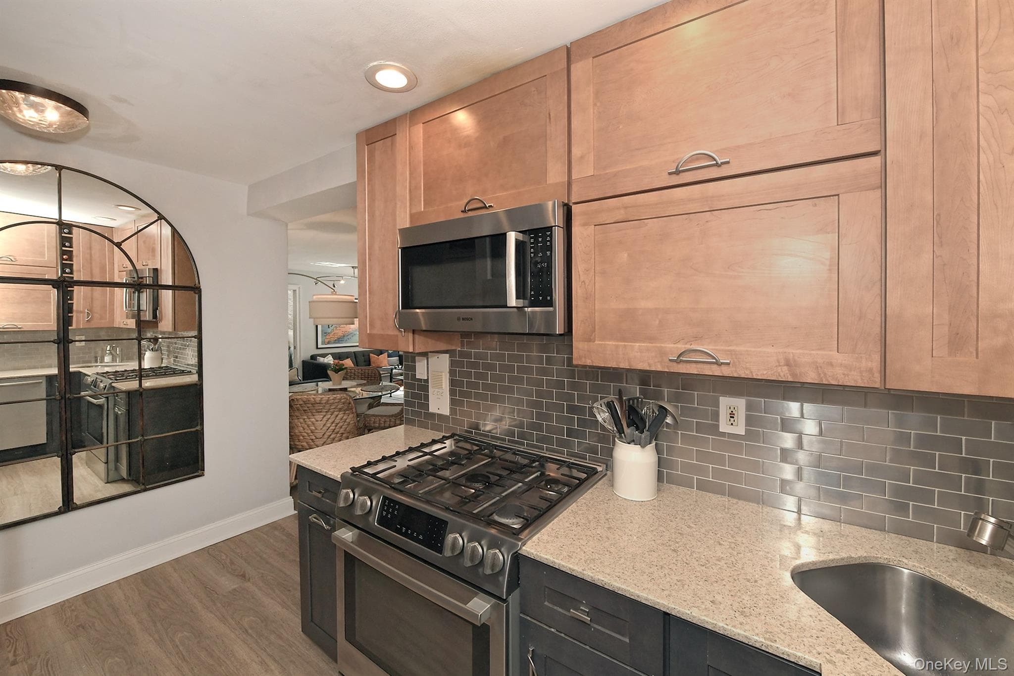 370 W Broadway Unit: 1A thumbnail 11
