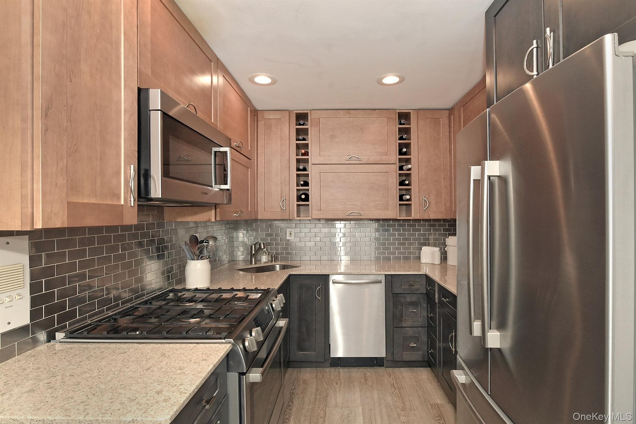 370 W Broadway Unit: 1A thumbnail 9