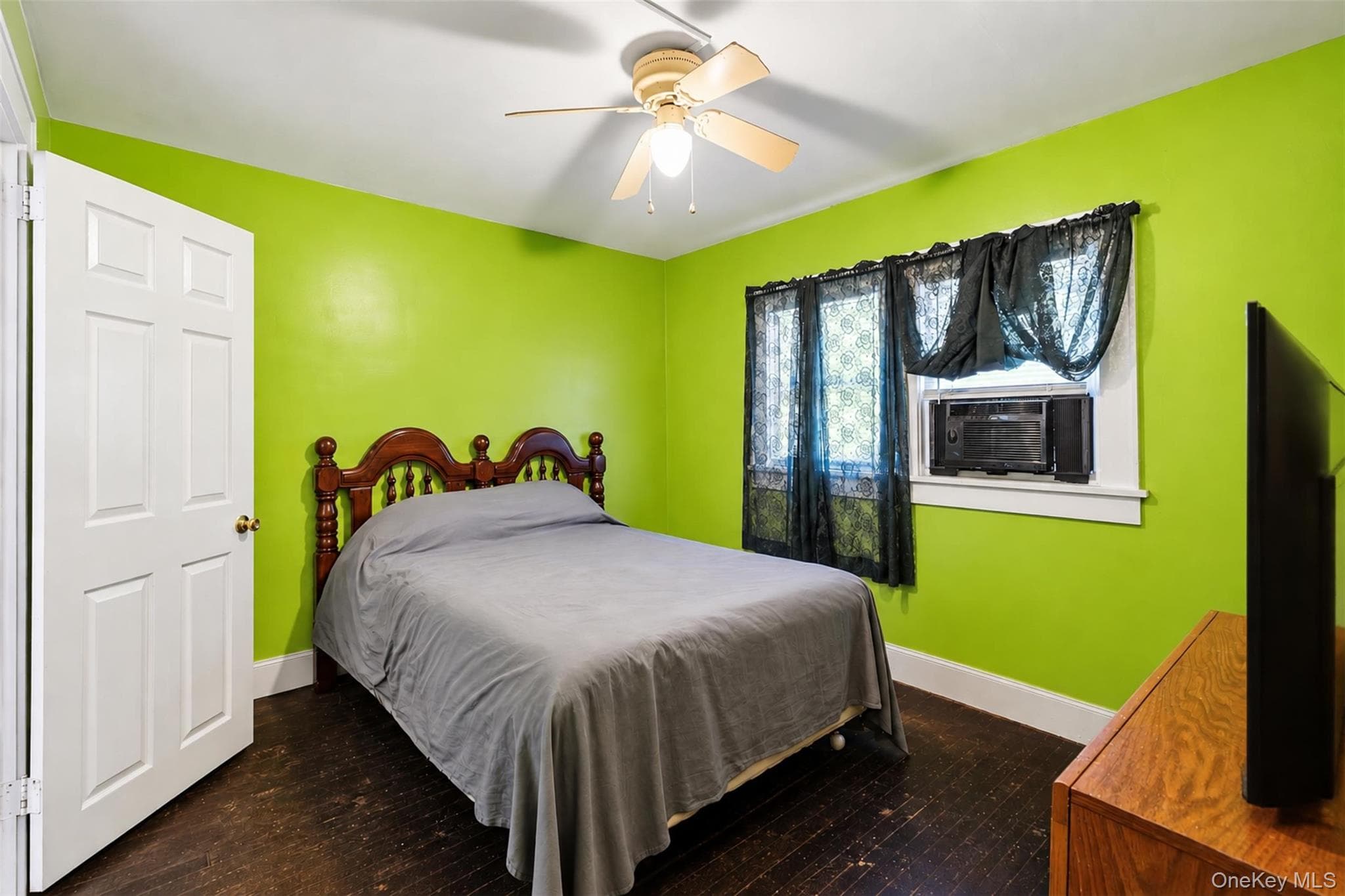 105 Fowler Street thumbnail 12