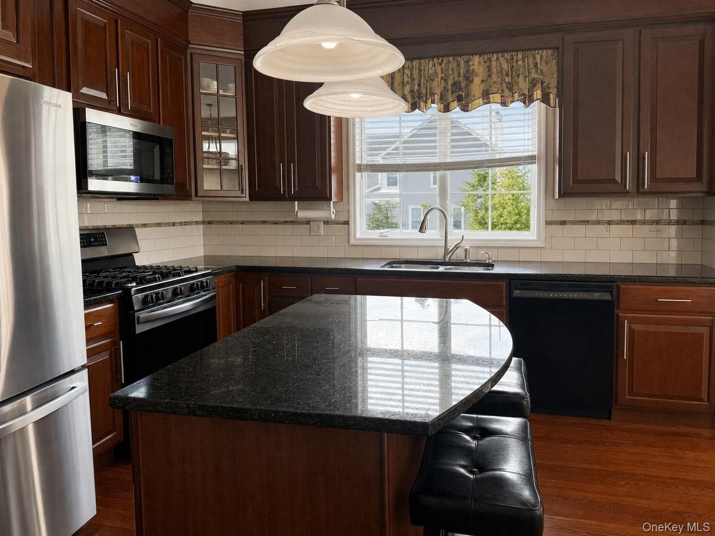 84 Mansion Ridge Boulevard thumbnail 18