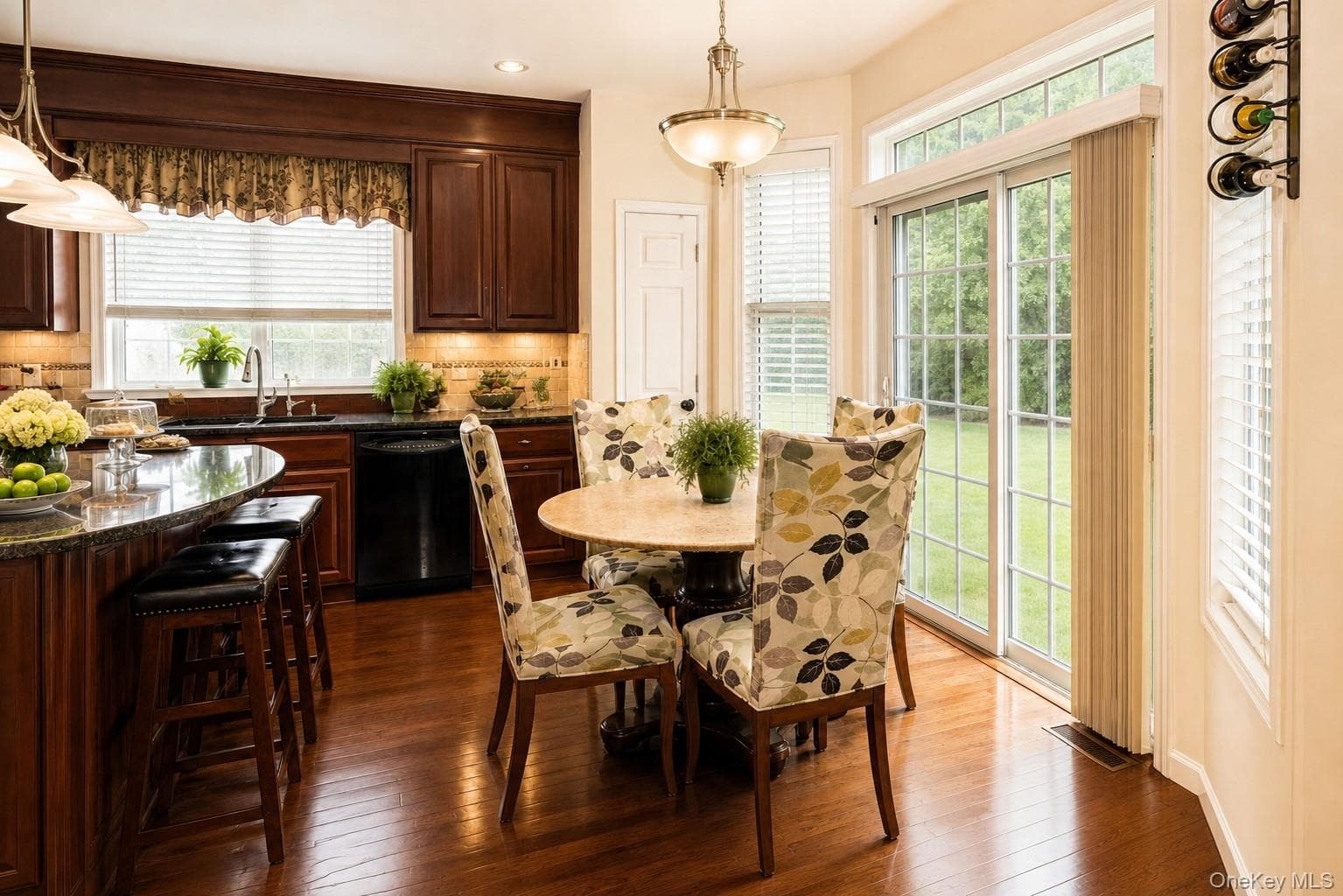 84 Mansion Ridge Boulevard thumbnail 19