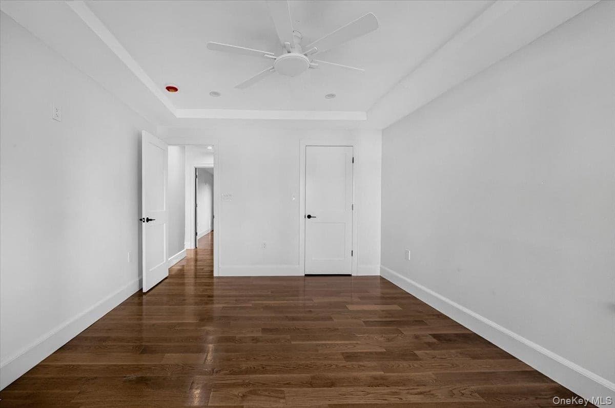 112 Old Oak Lane thumbnail 19