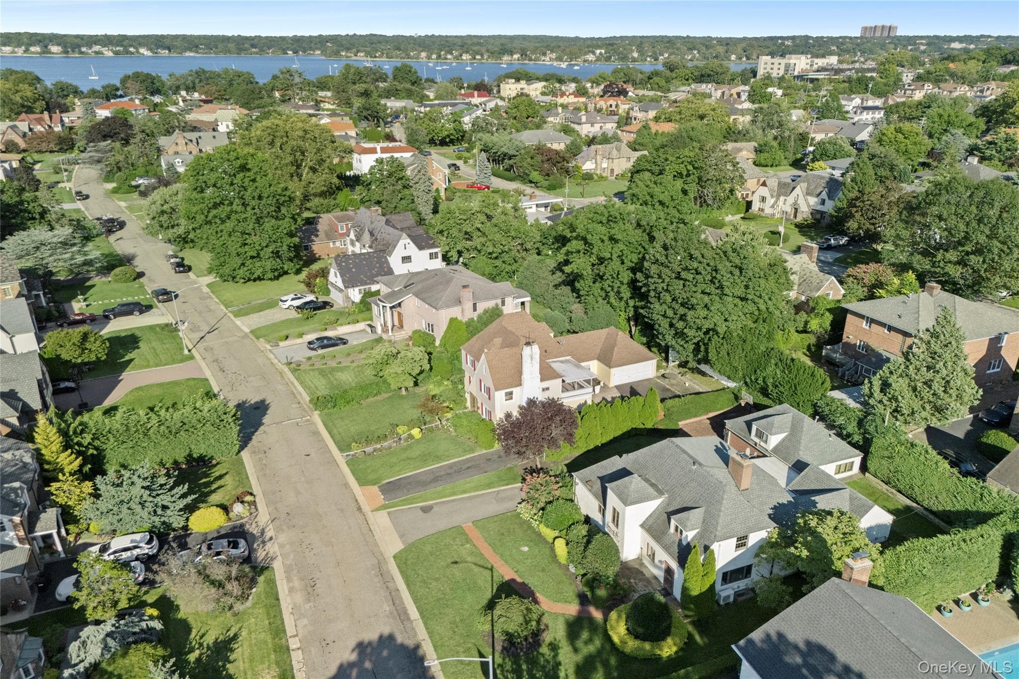 21420 26th Avenue thumbnail 2