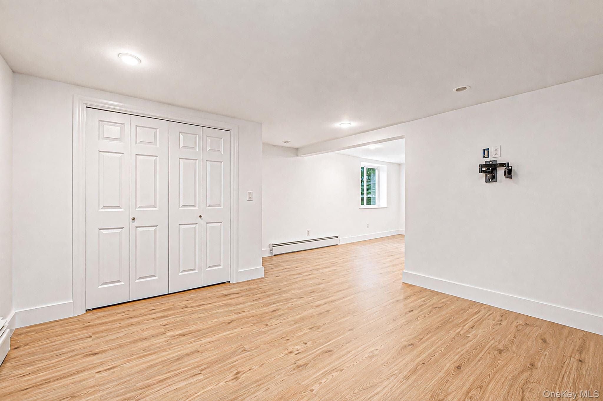 194 Phyllis Drive thumbnail 20