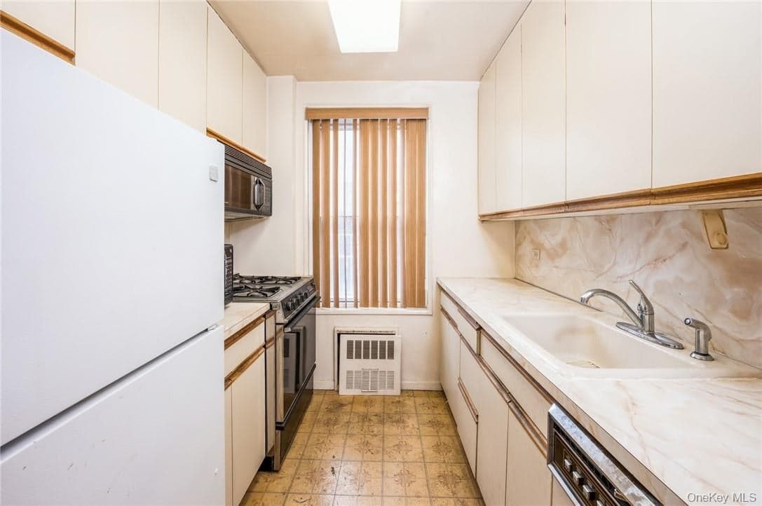 6300 Riverdale Avenue Unit: 1B thumbnail 8
