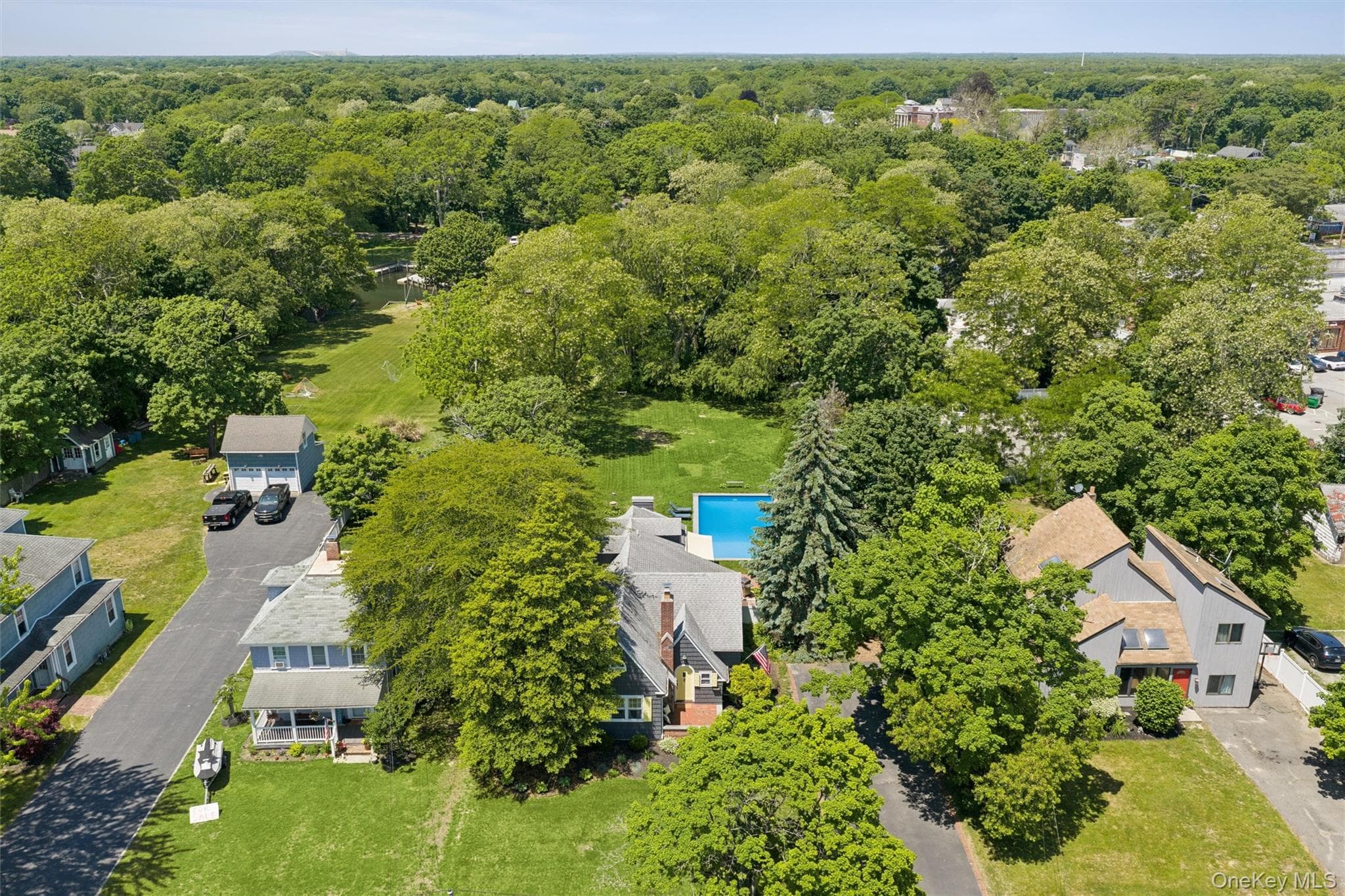 16 Union Avenue thumbnail 33