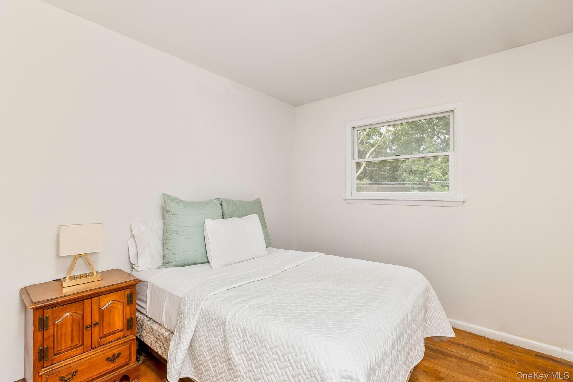 16 Arlington Avenue thumbnail 14