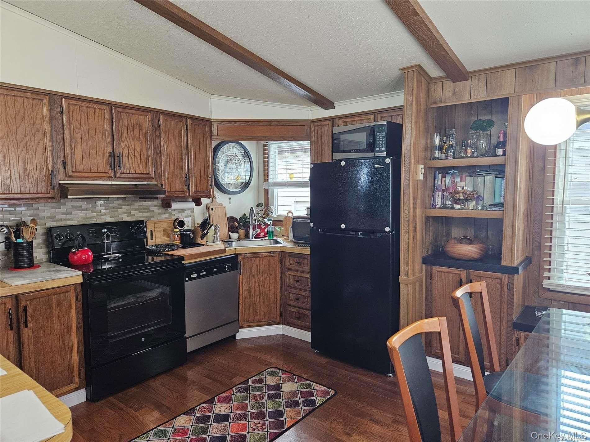 124 Village Circle Unit: 124 thumbnail 5