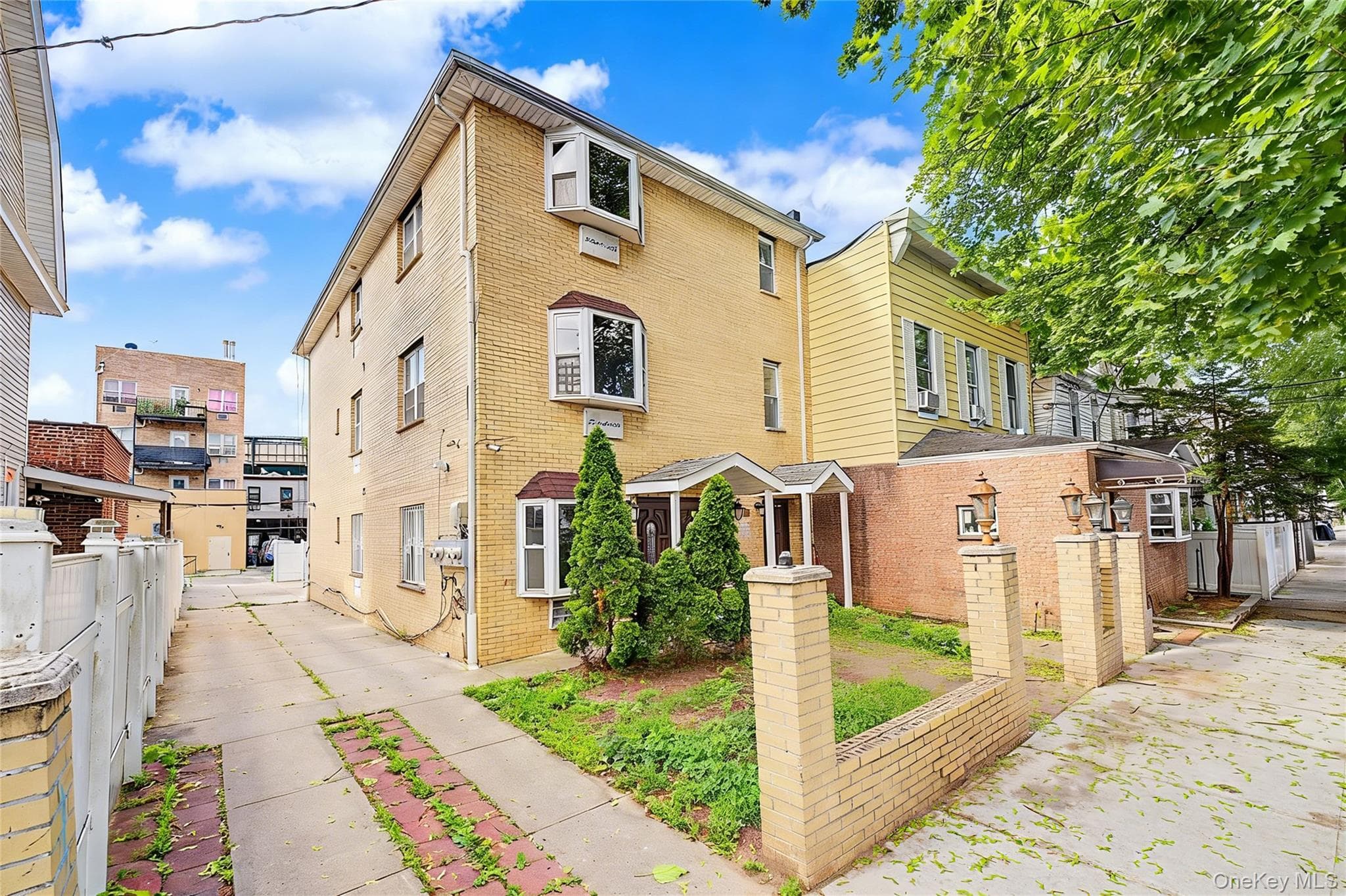102-42 86th Road, Richmond Hill
