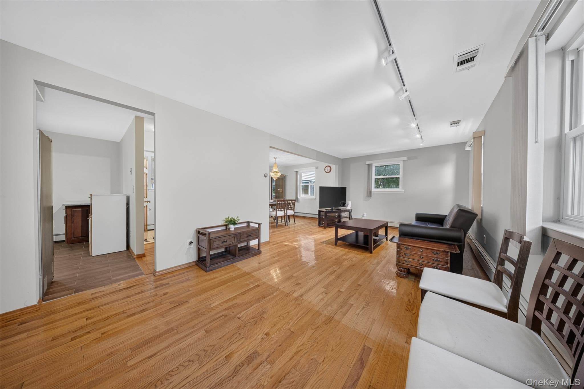 6861 Cloverdale Boulevard Unit: 108 thumbnail 3