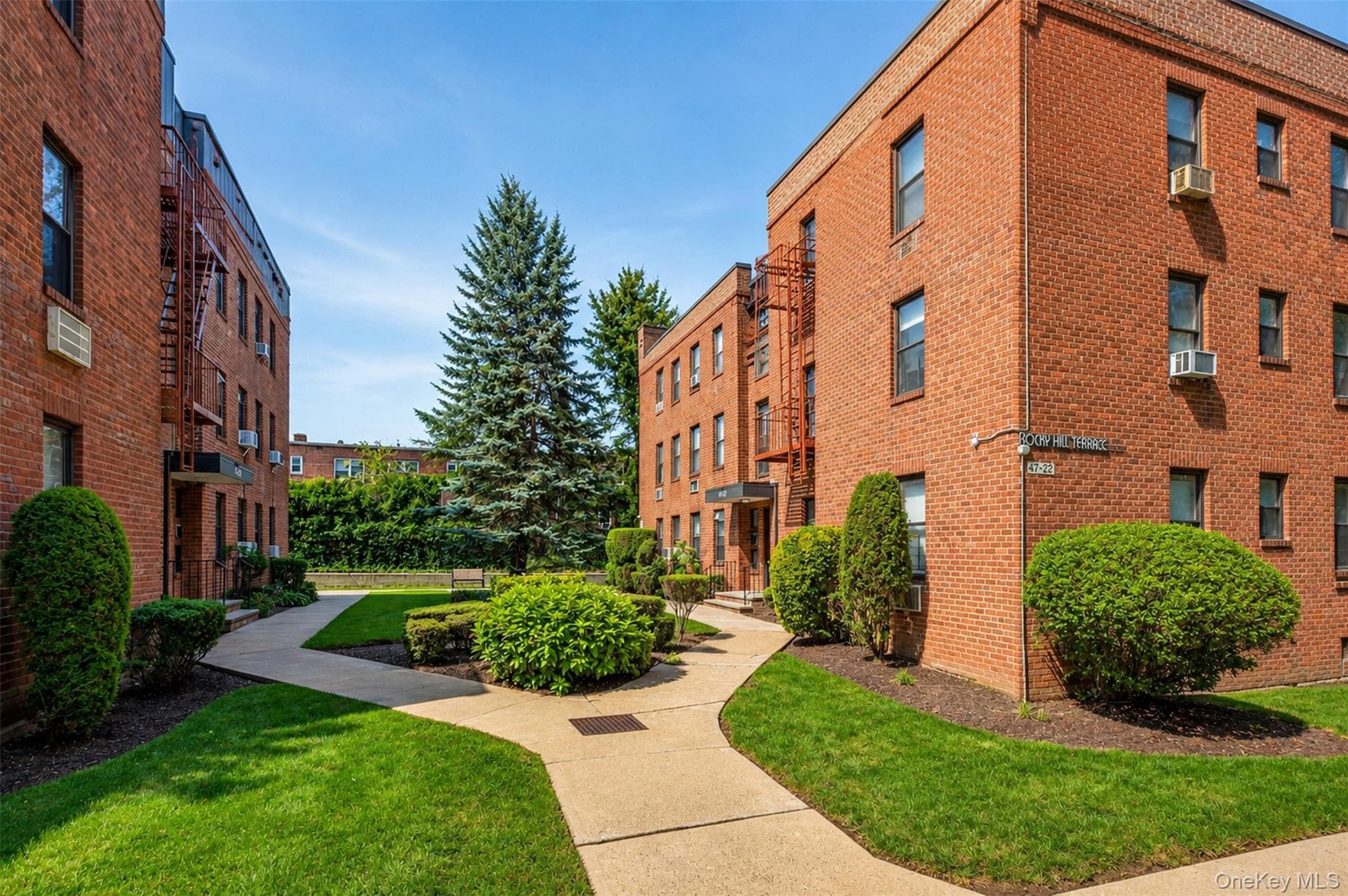 47-22 215th Pl Unit: 2B, Bayside