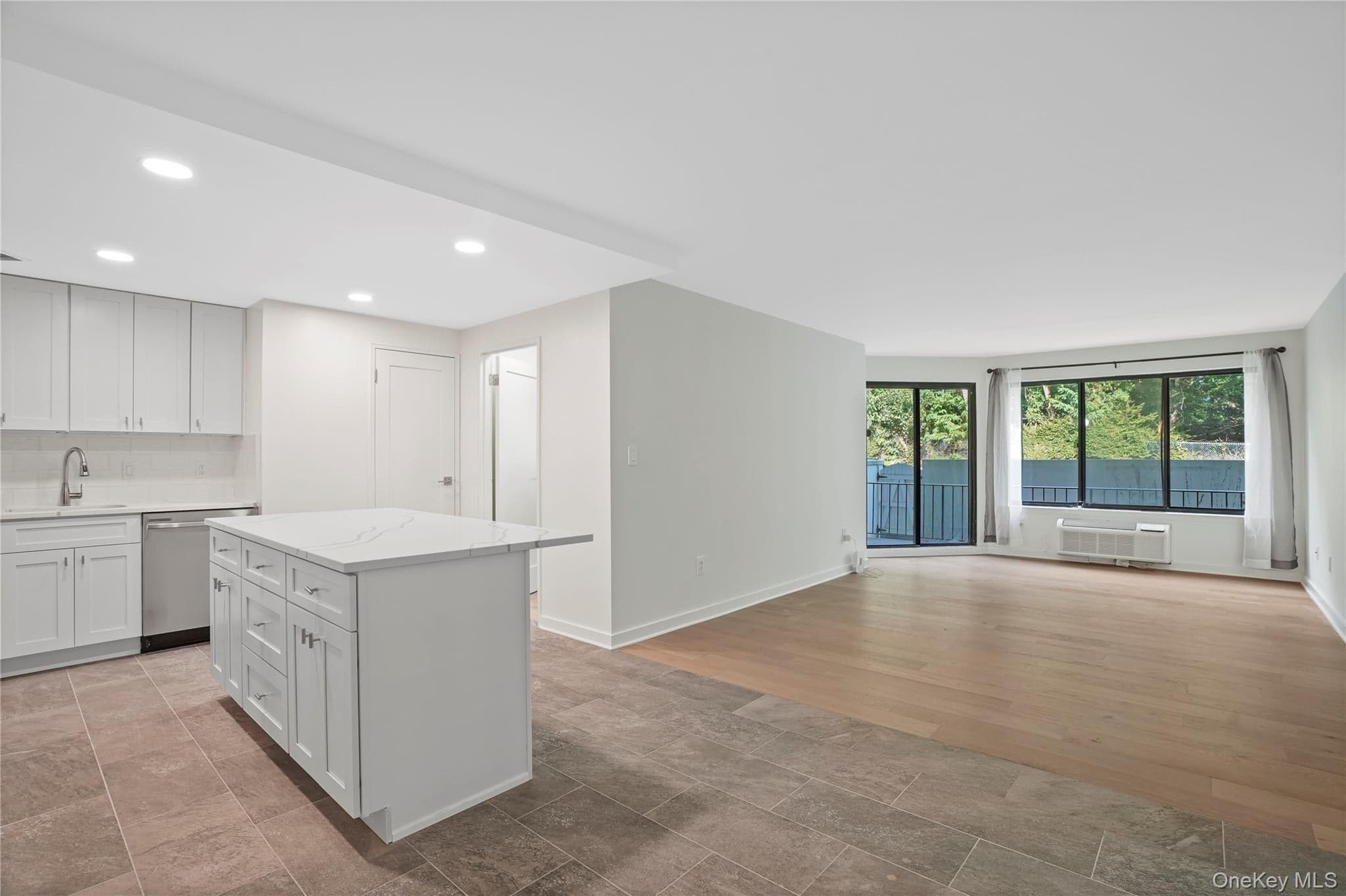 300 High Point Drive Unit: 314 thumbnail 2
