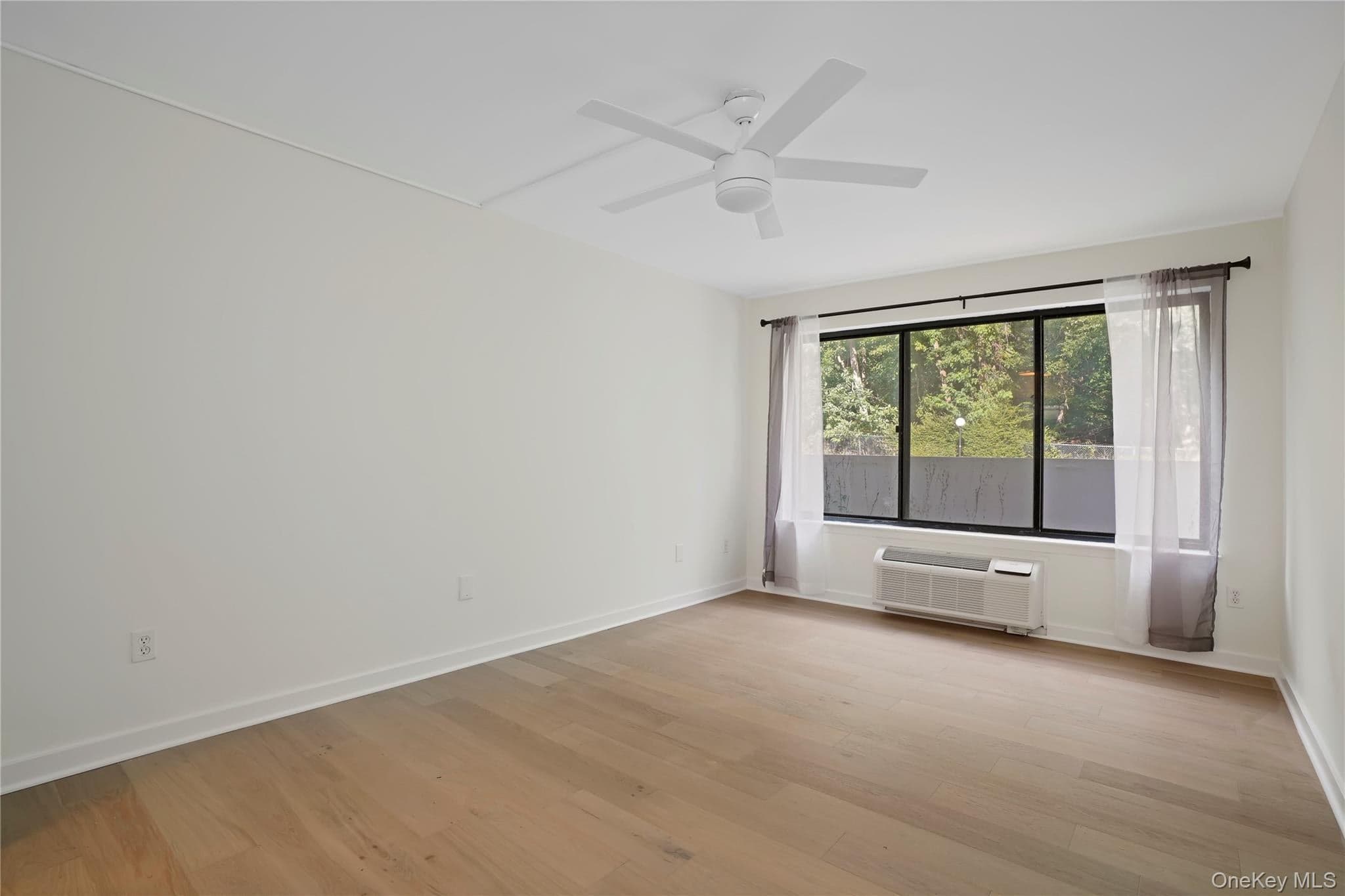 300 High Point Drive Unit: 314 thumbnail 22
