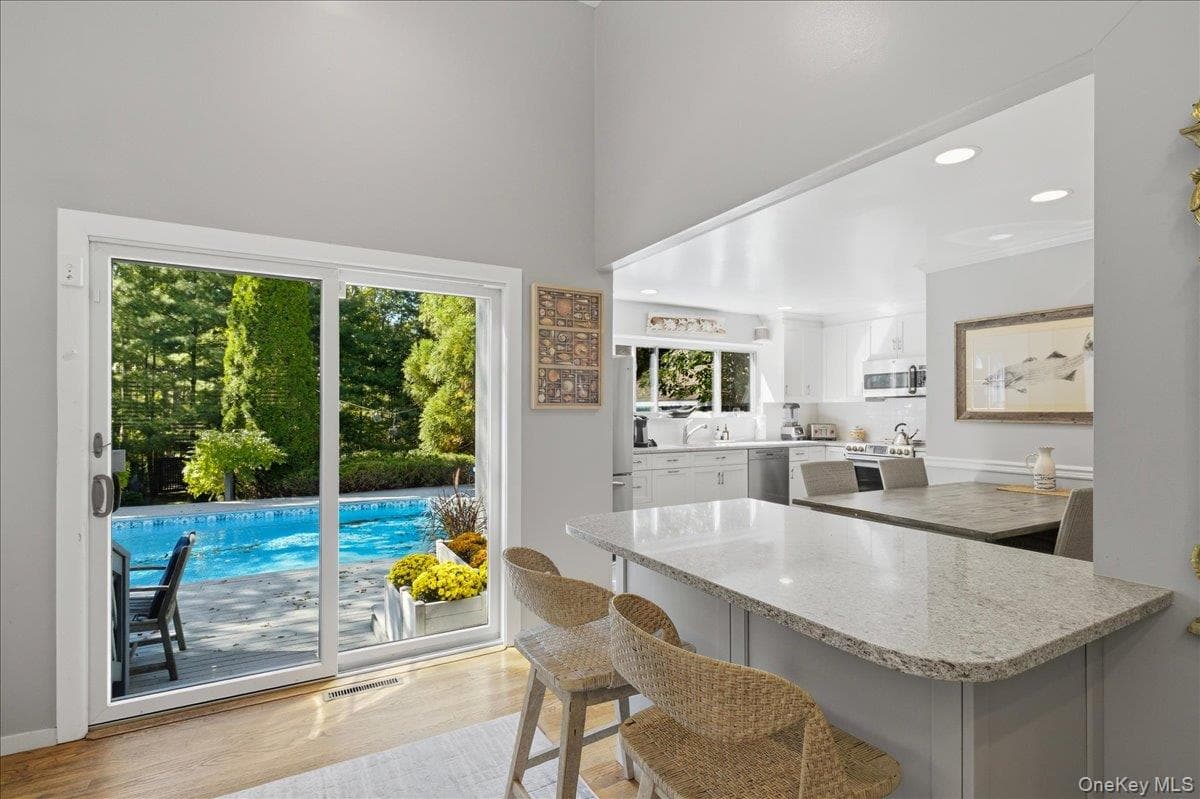 10 Glenmore Drive thumbnail 26