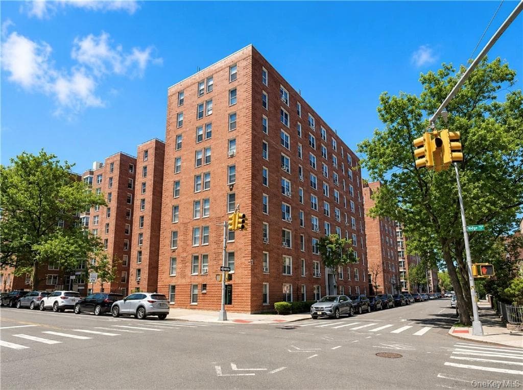 190 72nd Street Unit: 122 thumbnail 18