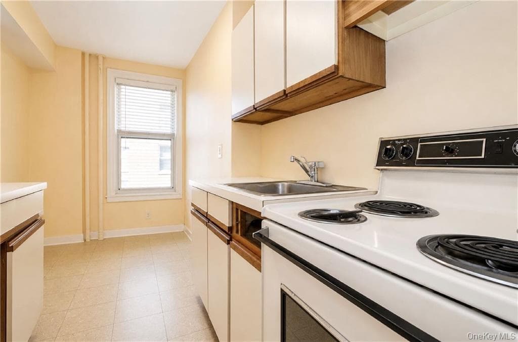 190 72nd Street Unit: 122 thumbnail 10