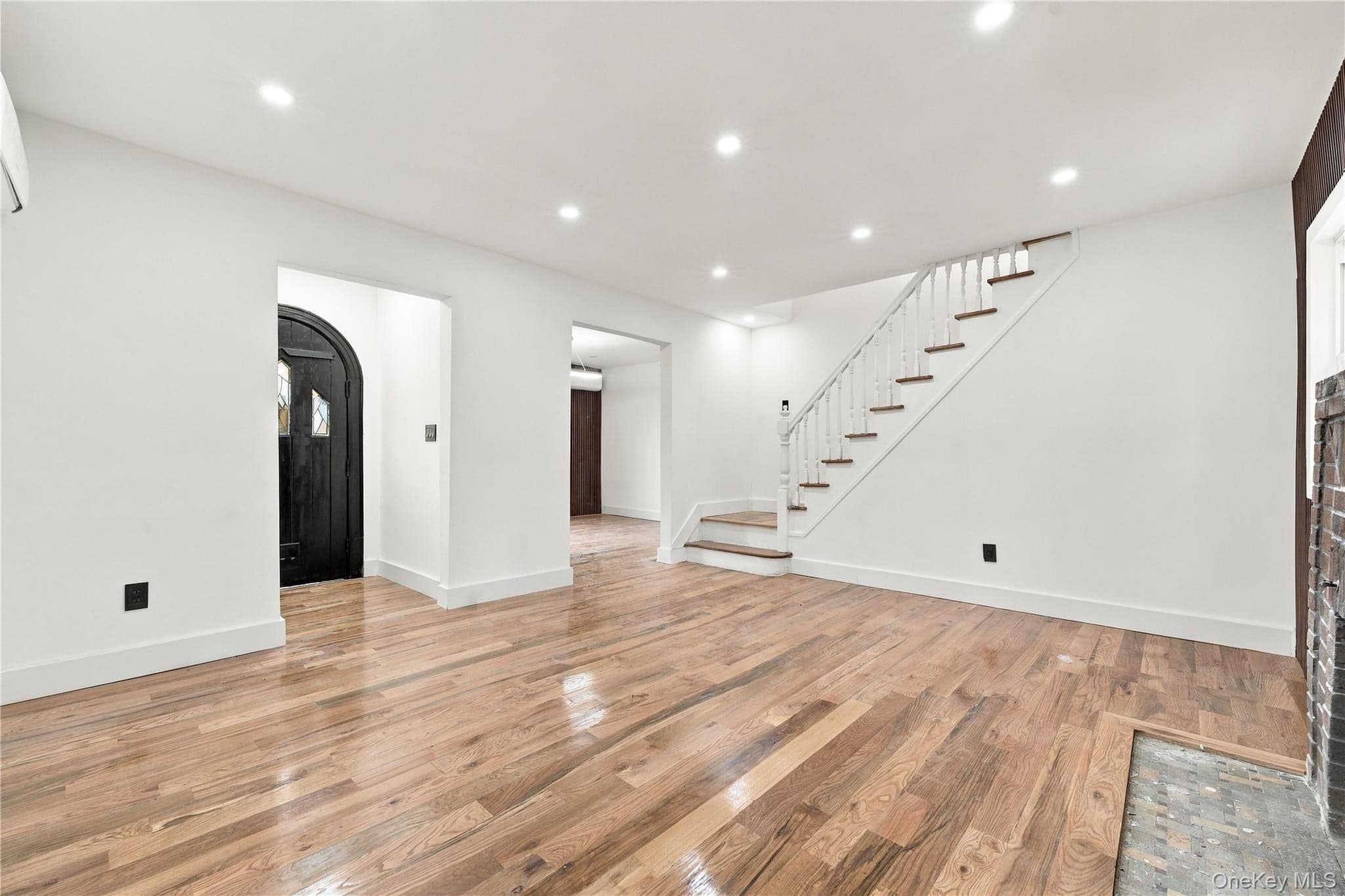 228-18 139th Avenue thumbnail 11
