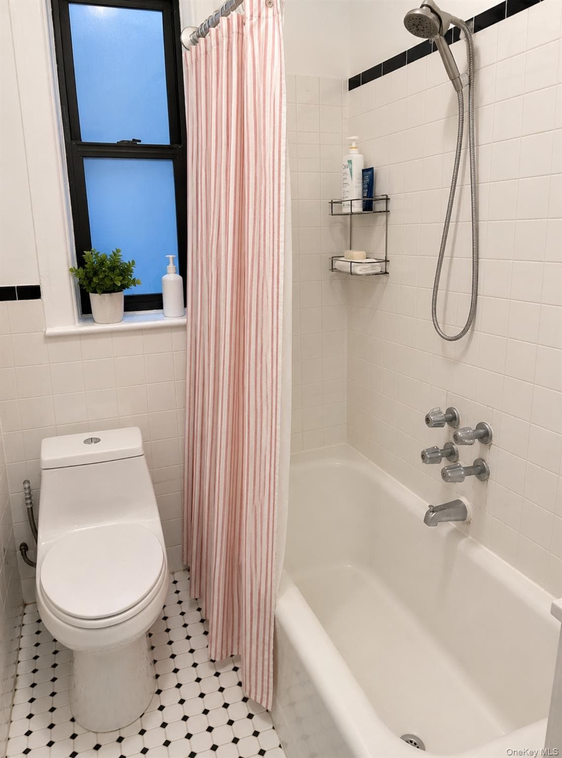 83-84 116 Street Unit: 1J thumbnail 9