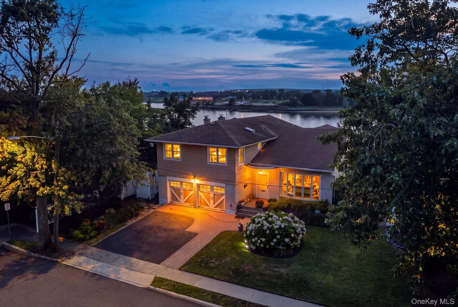 3224 Ann Street photo 1