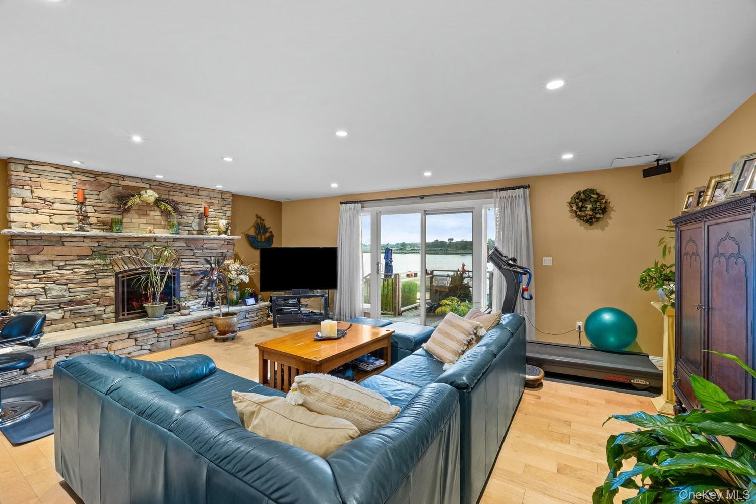 3224 Ann Street thumbnail 9