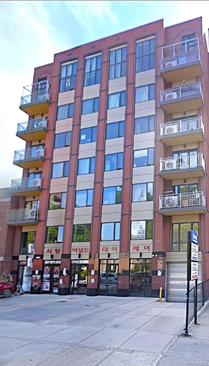 14456 Roosevelt Avenue Unit: 5A, Flushing