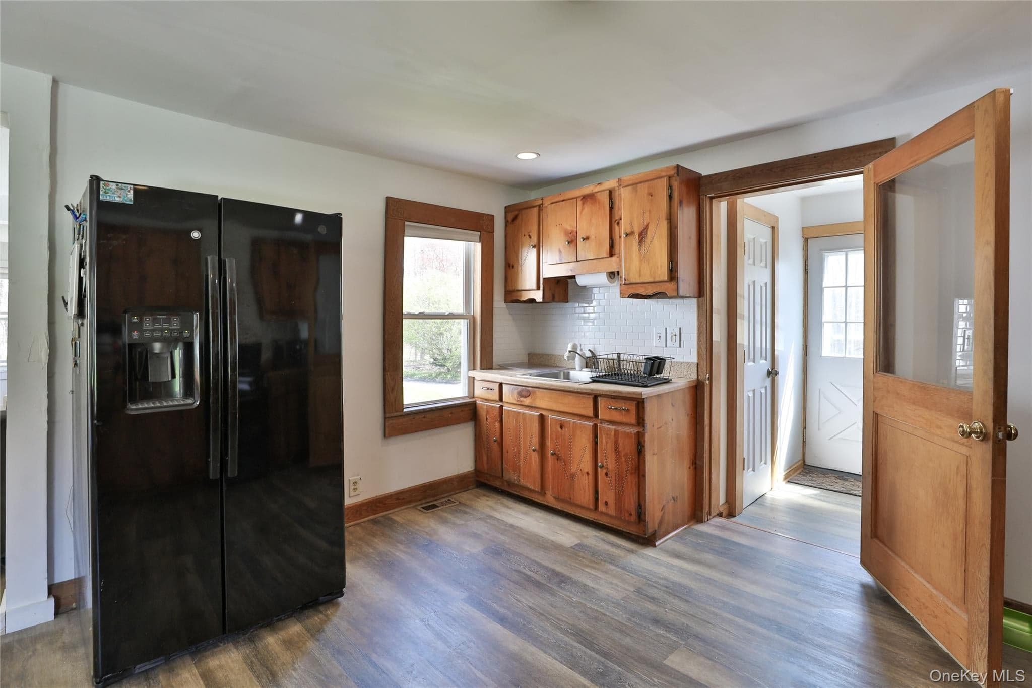 176 Williams Road thumbnail 13