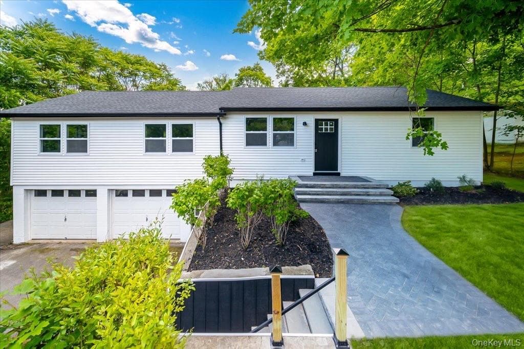 452 Vineyard Avenue thumbnail 19