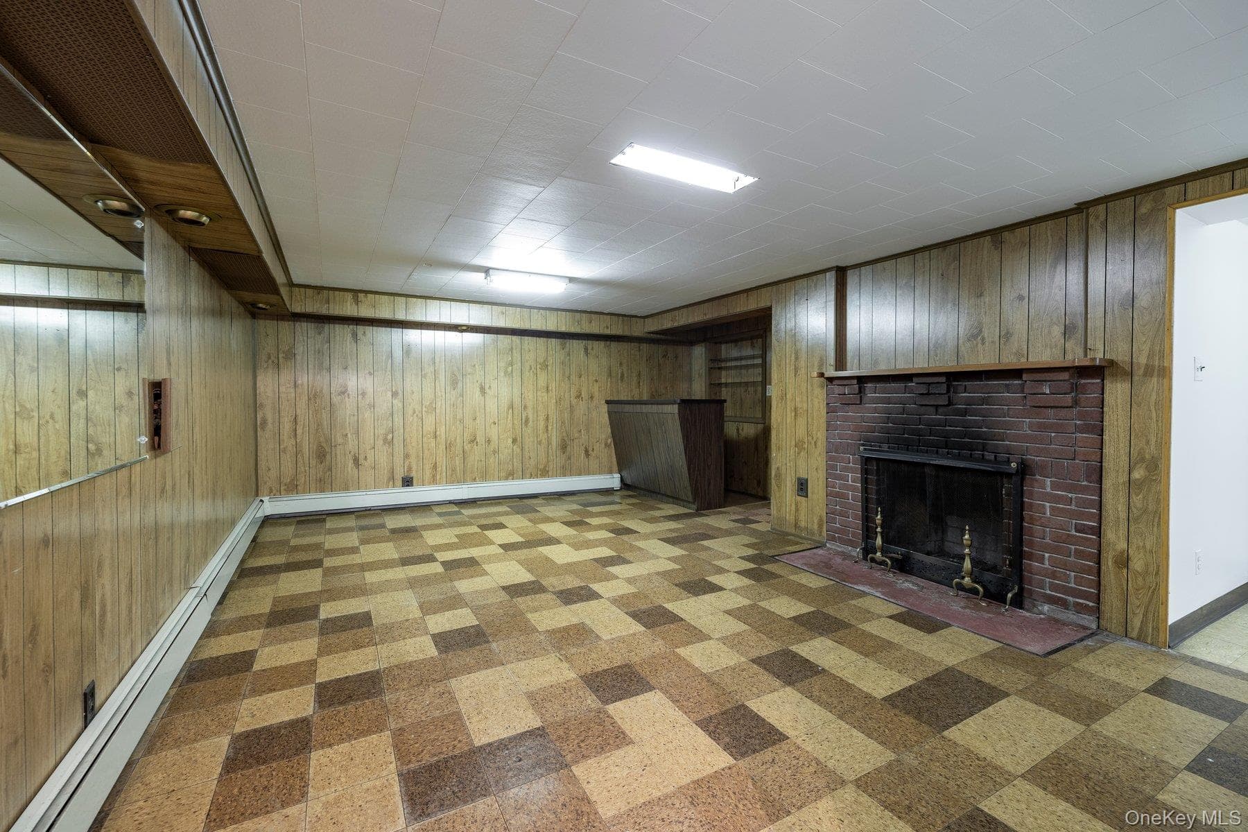 175 E Carpenter Street thumbnail 27