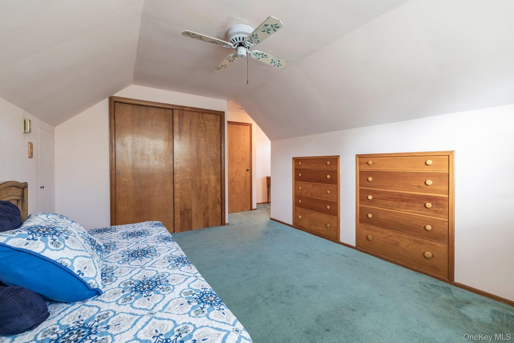 175 E Carpenter Street thumbnail 21