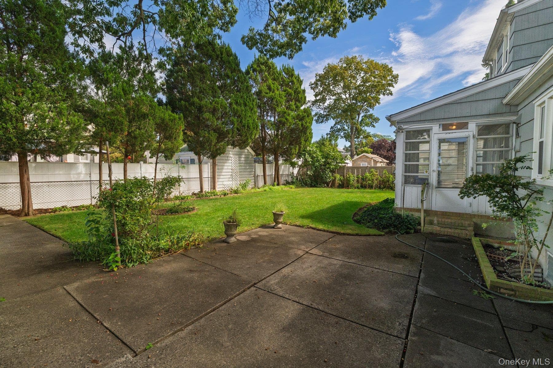 175 E Carpenter Street thumbnail 33