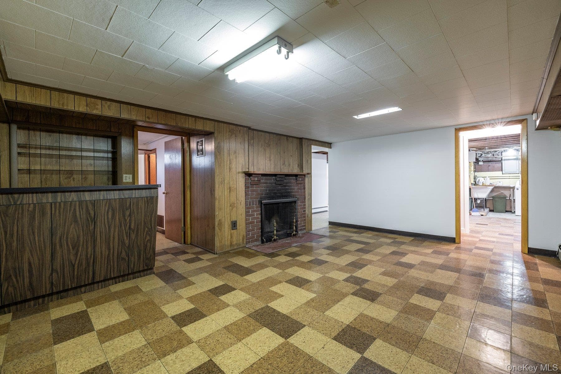 175 E Carpenter Street thumbnail 26