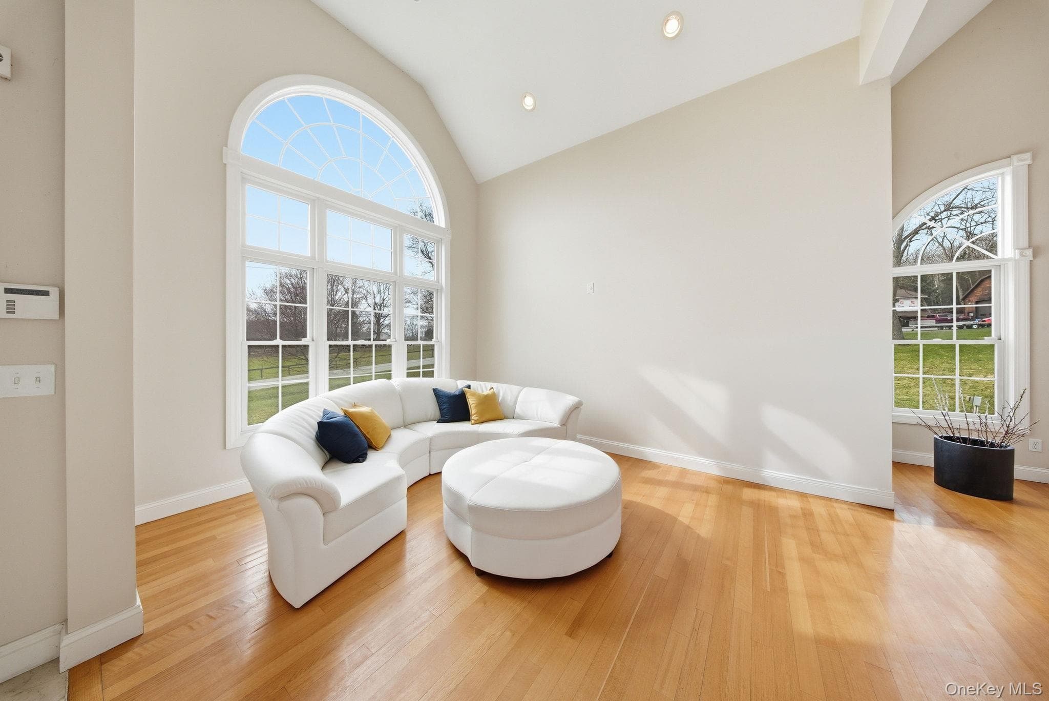 107 Breeze Hill Road thumbnail 3