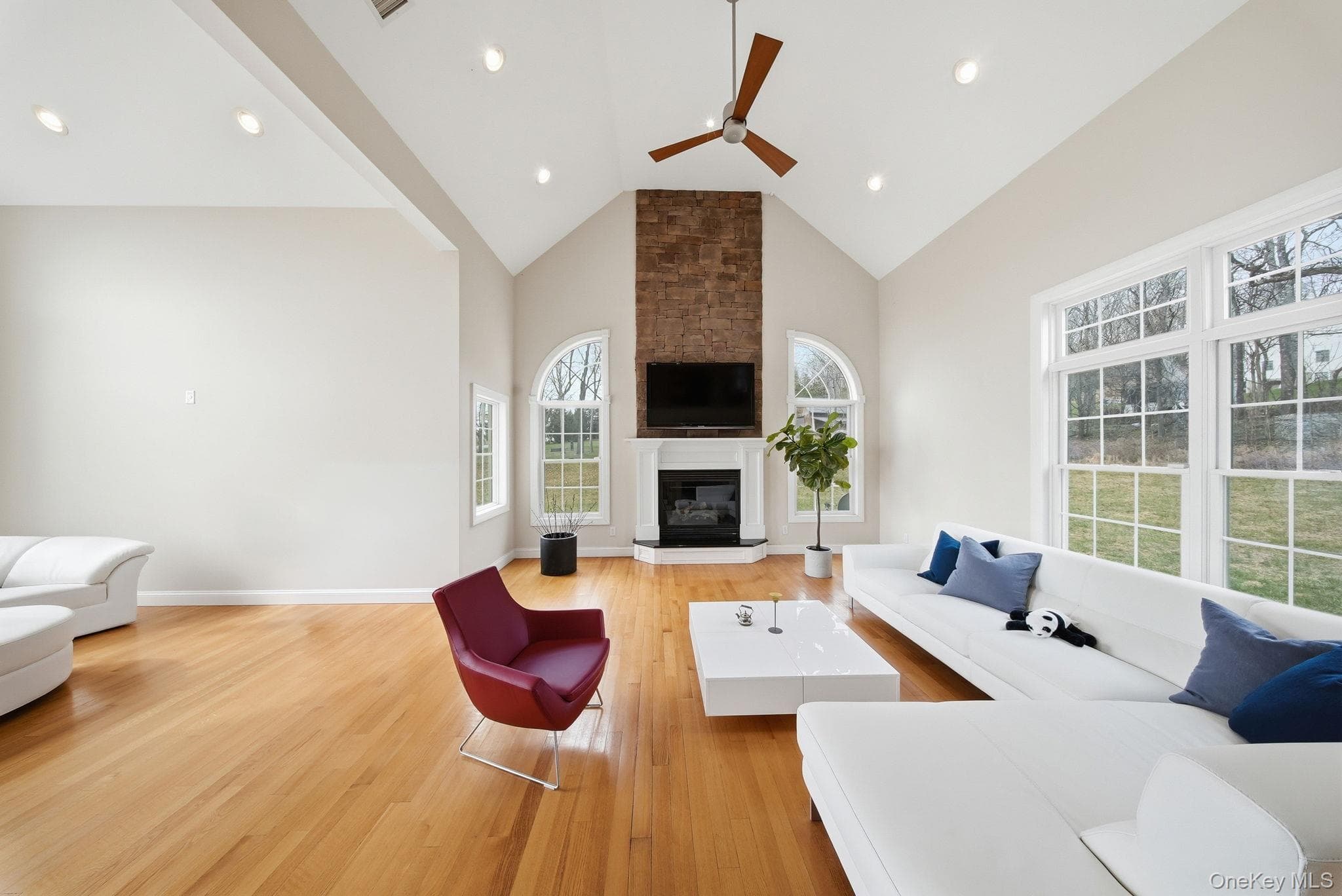 107 Breeze Hill Road thumbnail 6