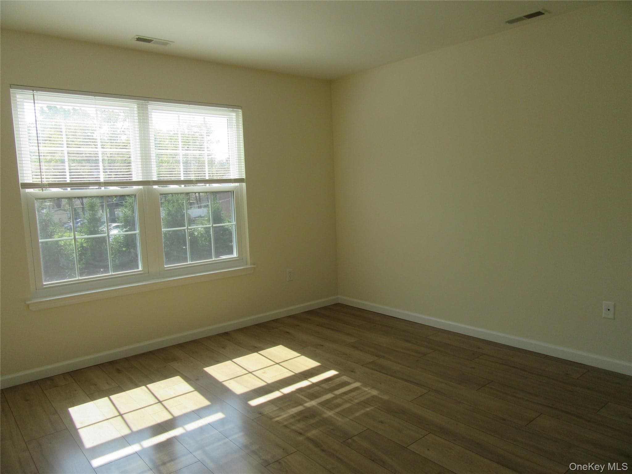 102 Cartwheel Court Unit: 22 thumbnail 16