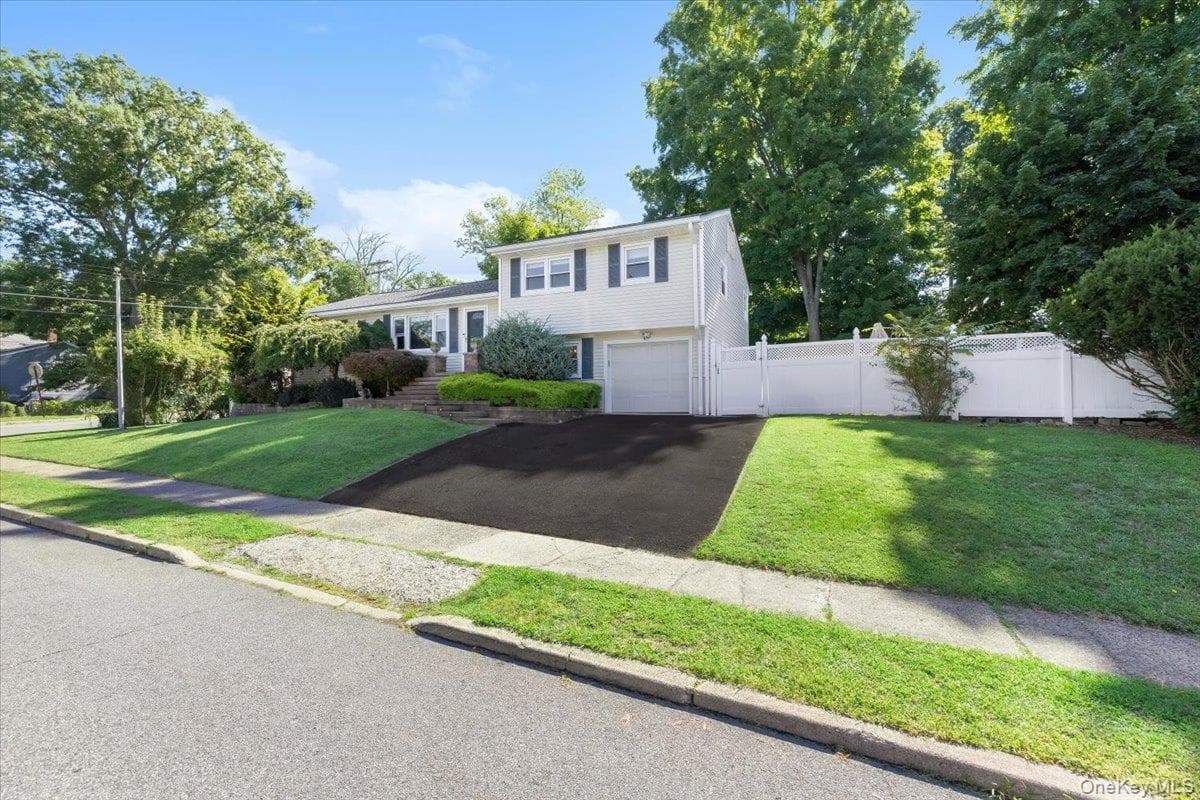 8 Foxwood Avenue thumbnail 3