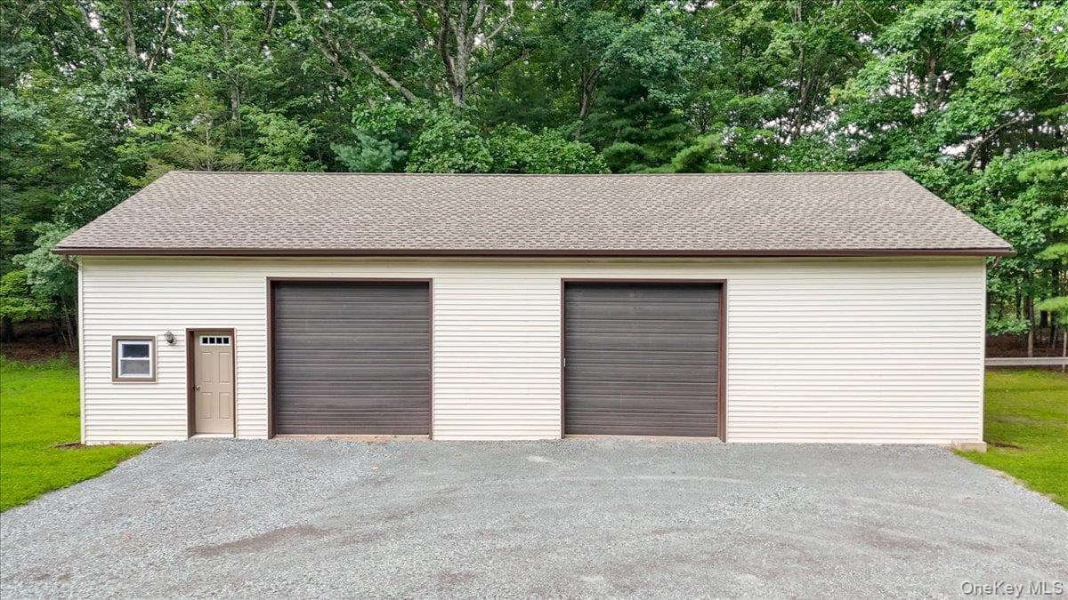 55 Somarelli Road thumbnail 3
